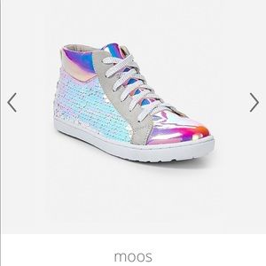 Girls shoes size 4